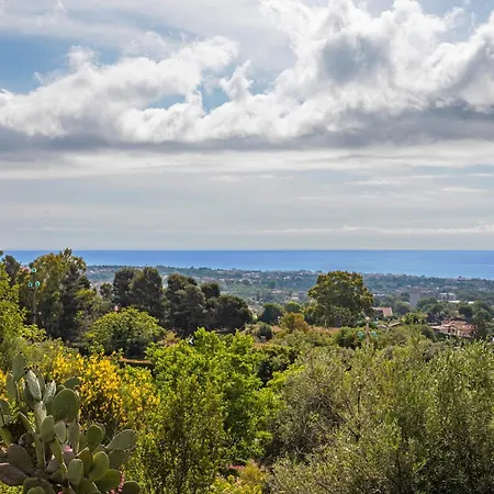 Queen Etna - Beautiful Pool Holiday home *
