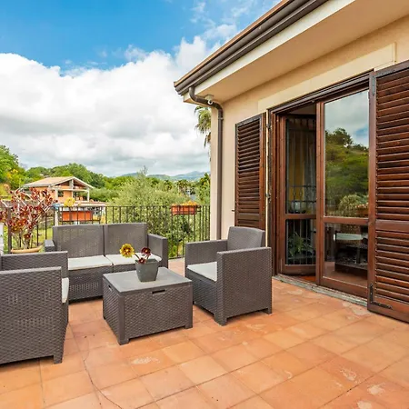 Queen Etna - Beautiful Pool Holiday home *