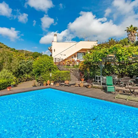 Queen Etna - Beautiful Pool Holiday home